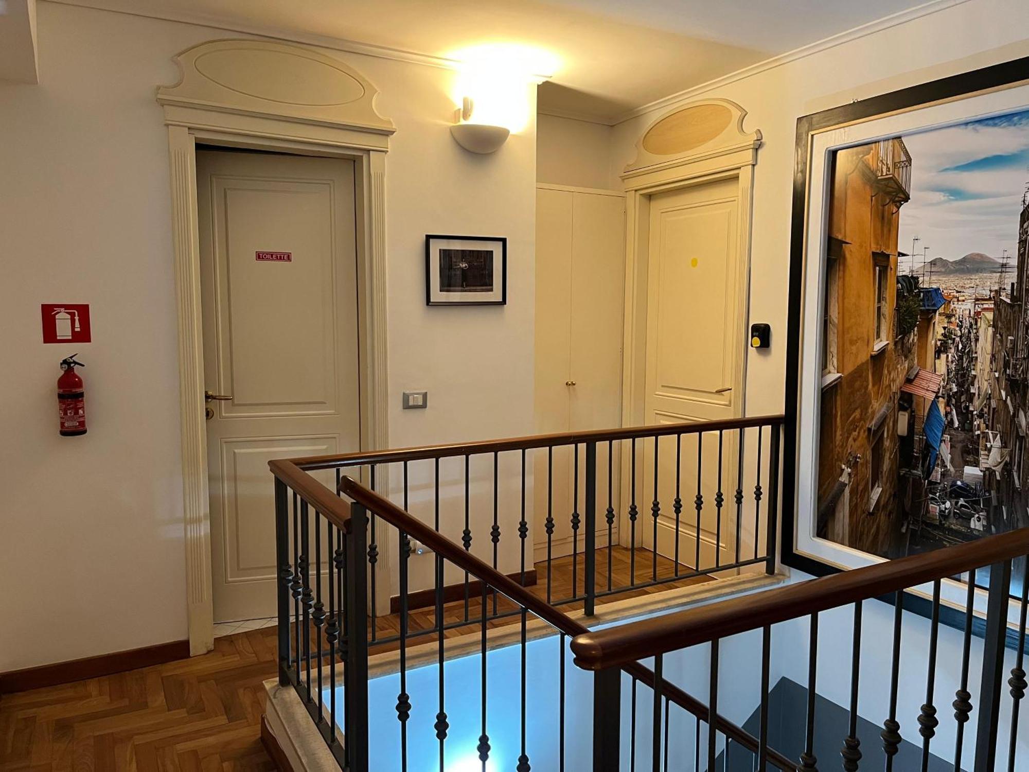 Rota House - Apartment In Santa Chiara, The Heart Of Naples Неаполь Экстерьер фото